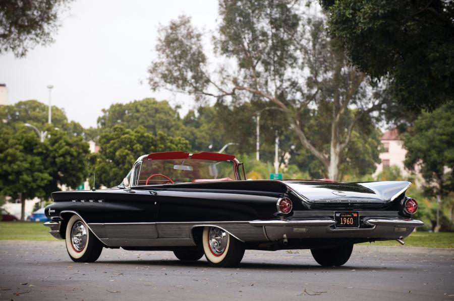  Buick Electra 225 Convertible 1960 года  (фото 8 из 18)